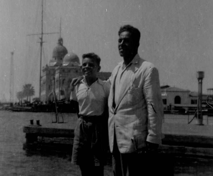 Dad-Farouk-1949