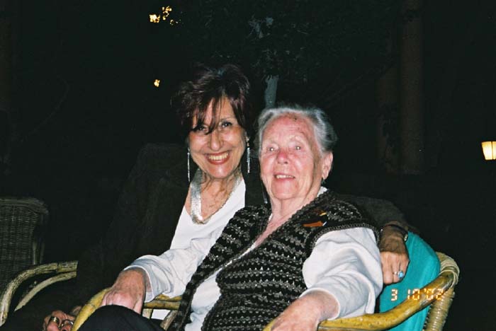 Mum, Amy,2002