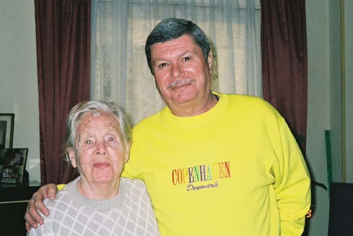 Mum,Raouf,2003