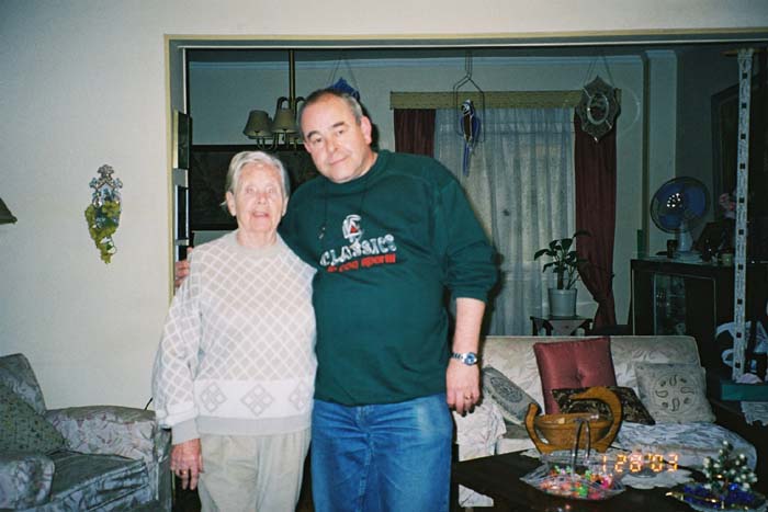 Mum,Sam,2003