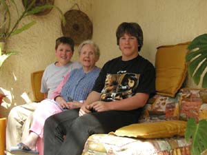 Mum,Max,Drew,2004