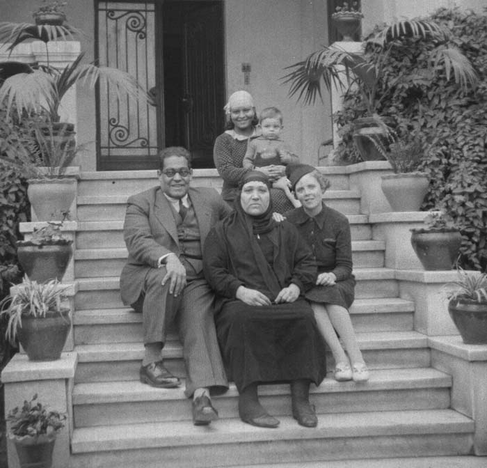 Abdo-Asma-Mum-Farouk